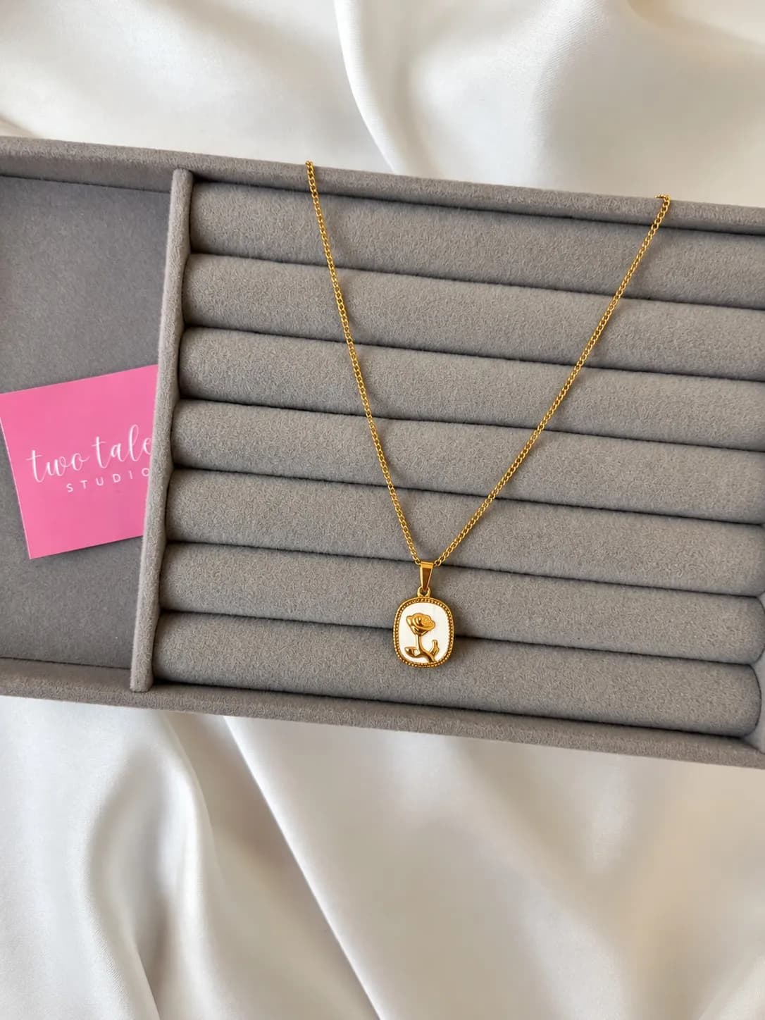 Rose Necklace
